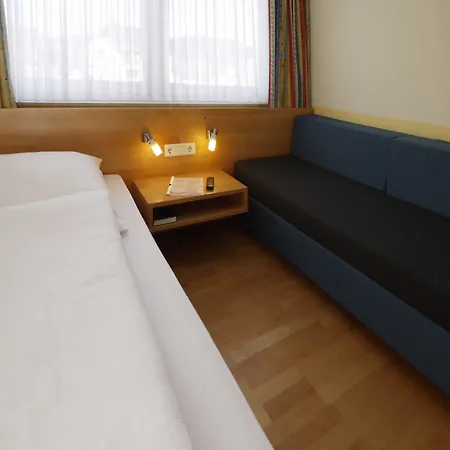 Hotel Pinger 3*