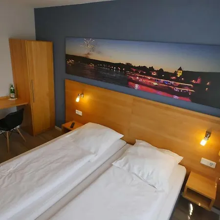 ピンガー 3* レマーゲン